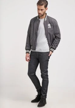Pier One Basic Crewneck - Jersey De Punto - Light Grey -Ropa De Hombre Ventas 041326a0758f49daa1423b2acf8ac52b