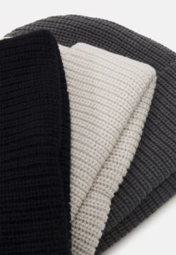 Pier One Unisex 3 Pack - Gorro - Black/Dark Grey/Off-White/ -Ropa De Hombre Ventas 2a1daa058c674c9dbb0074799d429f4b