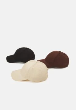 Pier One Unisex 3 Pack - Gorra - Black/Dark Brown/Beige -Ropa De Hombre Ventas 322c39d131ac488ea8bb229f1824c6e8