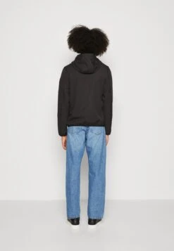 Pier One Impermeable - Black 10 Pier One Impermeable - Black -Ropa De Hombre Ventas 4e357a4c9dc64463935acb495187a2e8