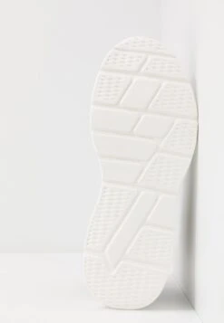 Pier One Zapatillas Altas - Black/White -Ropa De Hombre Ventas 52b5e07059e148baa03e0194b33ba8c5