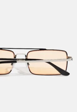 Pier One Unisex - Gafas De Sol - Silver-Coloured, Orange 8 Pier One Unisex - Gafas De Sol - Silver-Coloured, Orange -Ropa De Hombre Ventas 71b8ec13cd624844a5c2aab8a959d46b