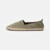 Pier One Rena Espadrille Unisex - Alpargatas - Olive -Ropa De Hombre Ventas 72c058eac6254d3ca7dfcd64895f6fd7