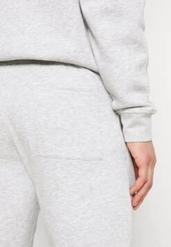 Pier One 2 Pack - Pantalones Deportivos - Mottled Light Grey/Mottled Dark Blue -Ropa De Hombre Ventas 737d28e17a324ecc9e683cebbda75492