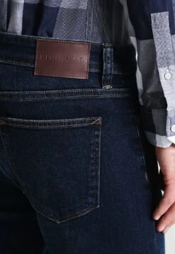 Pier One Basic - Vaqueros Rectos - Dark Blue Denim 12 Pier One Basic - Vaqueros Rectos - Dark Blue Denim -Ropa De Hombre Ventas 7aa5df5983c44365808e18ddcad2589e