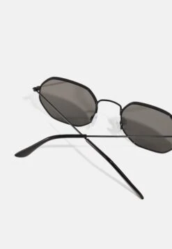 Pier One Unisex - Gafas De Sol - Black 8 Pier One Unisex - Gafas De Sol - Black -Ropa De Hombre Ventas 81a01a04615749be9c19bcffe3aa7fac