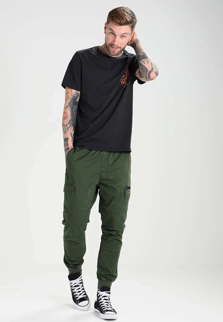 Pier One Pantalones Cargo - Dark Green 4 Pier One Pantalones Cargo - Dark Green - Imagen 2