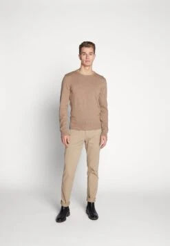 Pier One Basic Crewneck - Jersey De Punto - Mottled Beige -Ropa De Hombre Ventas 8ab6afa896f946a0abe264ae414a2865