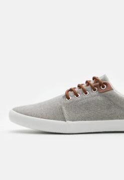 Pier One Unisex - Zapatillas - Light Grey 13 Pier One Unisex - Zapatillas - Light Grey -Ropa De Hombre Ventas 8f5660aa856d43a69db14e309615dd5c