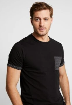 Pier One Camiseta Estampada - Black -Ropa De Hombre Ventas 9343835ddc9f438ca3a4235c3a416a16
