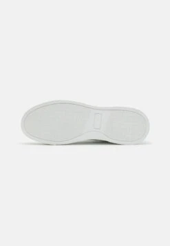 Pier One Unisex - Zapatillas - White -Ropa De Hombre Ventas a44841b7759c4f79b83cd5c4d2028754
