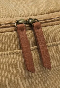 Pier One Unisex - Bolsa De Fin De Semana -Brown -Ropa De Hombre Ventas b92f36aaac244613b54fa0dc63b3f9c9