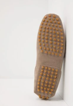 Pier One Unisex - Mocasines - Taupe -Ropa De Hombre Ventas c5f4c97fe8f2408ba40fa709d094740e