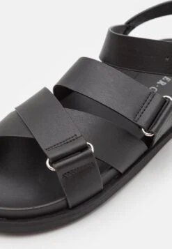 Pier One Unisex - Sandalias - Black -Ropa De Hombre Ventas c8f17afc49dd48008d946b12b2516f60