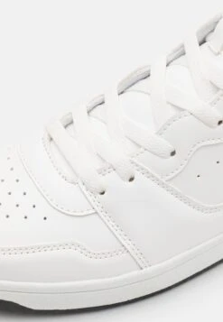 Pier One Zapatillas Altas - White 13 Pier One Zapatillas Altas - White -Ropa De Hombre Ventas d92dbfafcd0845868bafc96ae8ec8083