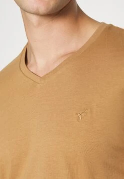 Pier One V Neck Bird Tonal 3 Pack - Camiseta Básica - Light Brown/White/Dark Blue 21 Pier One V Neck Bird Tonal 3 Pack - Camiseta Básica - Light Brown/White/Dark Blue -Ropa De Hombre Ventas dbb41cfafe134396801079ad8aaa0b0b