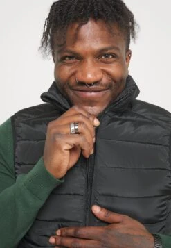 Pier One Chaleco - Black -Ropa De Hombre Ventas df3977bebe484975899d564025048a02