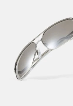 Pier One Unisex - Gafas De Sol - Silver-Coloured, Black -Ropa De Hombre Ventas e2e667893a6348519937490659beba93