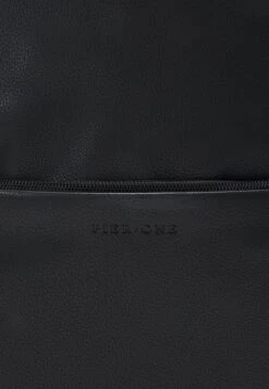 Pier One Unisex - Mochila - Black 9 Pier One Unisex - Mochila - Black -Ropa De Hombre Ventas f0960eab81f74339a2186f97d63569ef