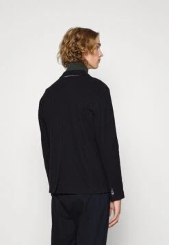 Pier One Americana - Black -Ropa De Hombre Ventas fd5dce7f951f4949bfcb38d19447a975